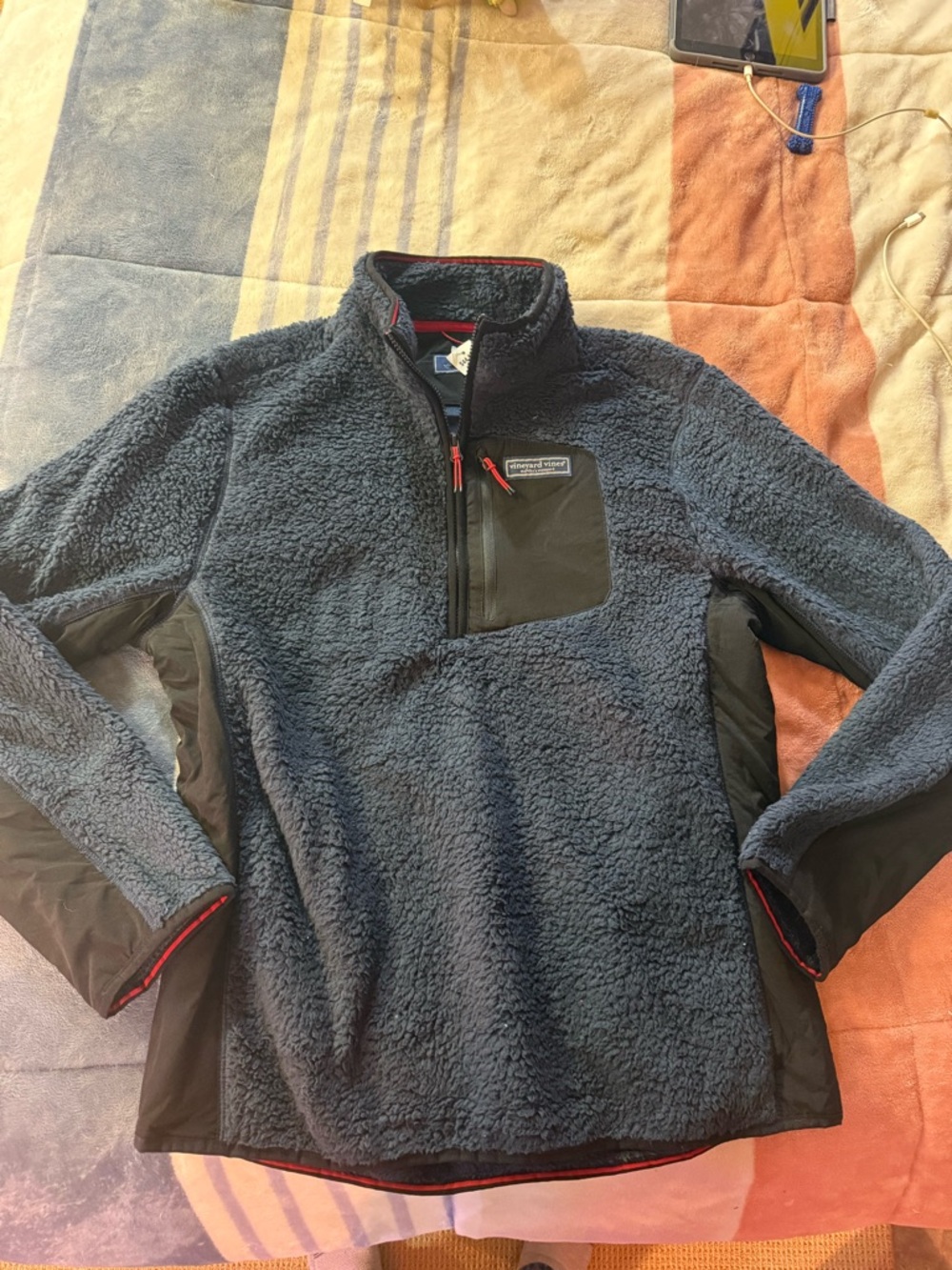 NWT Vineyard Vines Navy Fleece Pullover with Red Zipper Accents